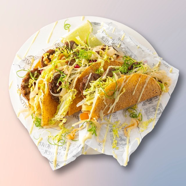 Tacos orientaux aux boulettes végan et à la salade de chou